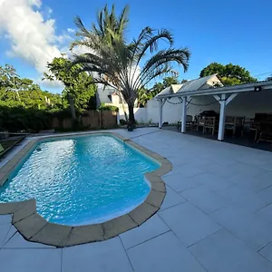 Piscine Centre Gosier Appartement